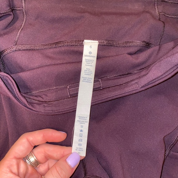 Lululemon leggings size 6 full length - Picture 3 of 3